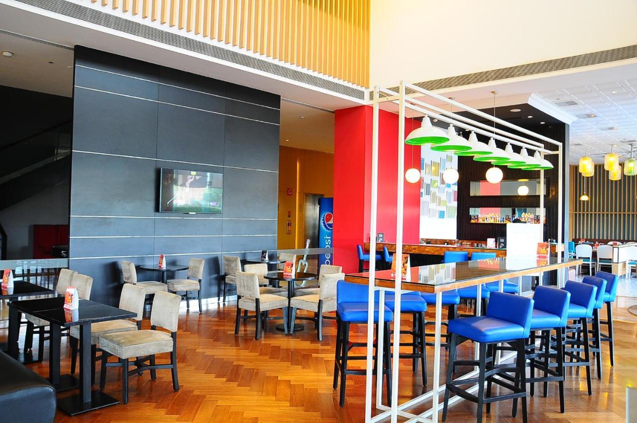Park Inn By Radisson Gurgaon Bilaspur Manesar Exterior foto