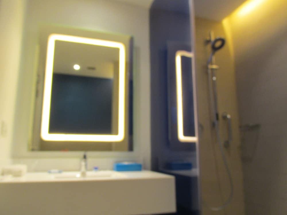 Park Inn By Radisson Gurgaon Bilaspur Manesar Exterior foto